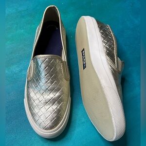 Sperry Seaside Emboss Weave Gold Leather Slip On Deck Boat Shoe Loafers Sz 8 39